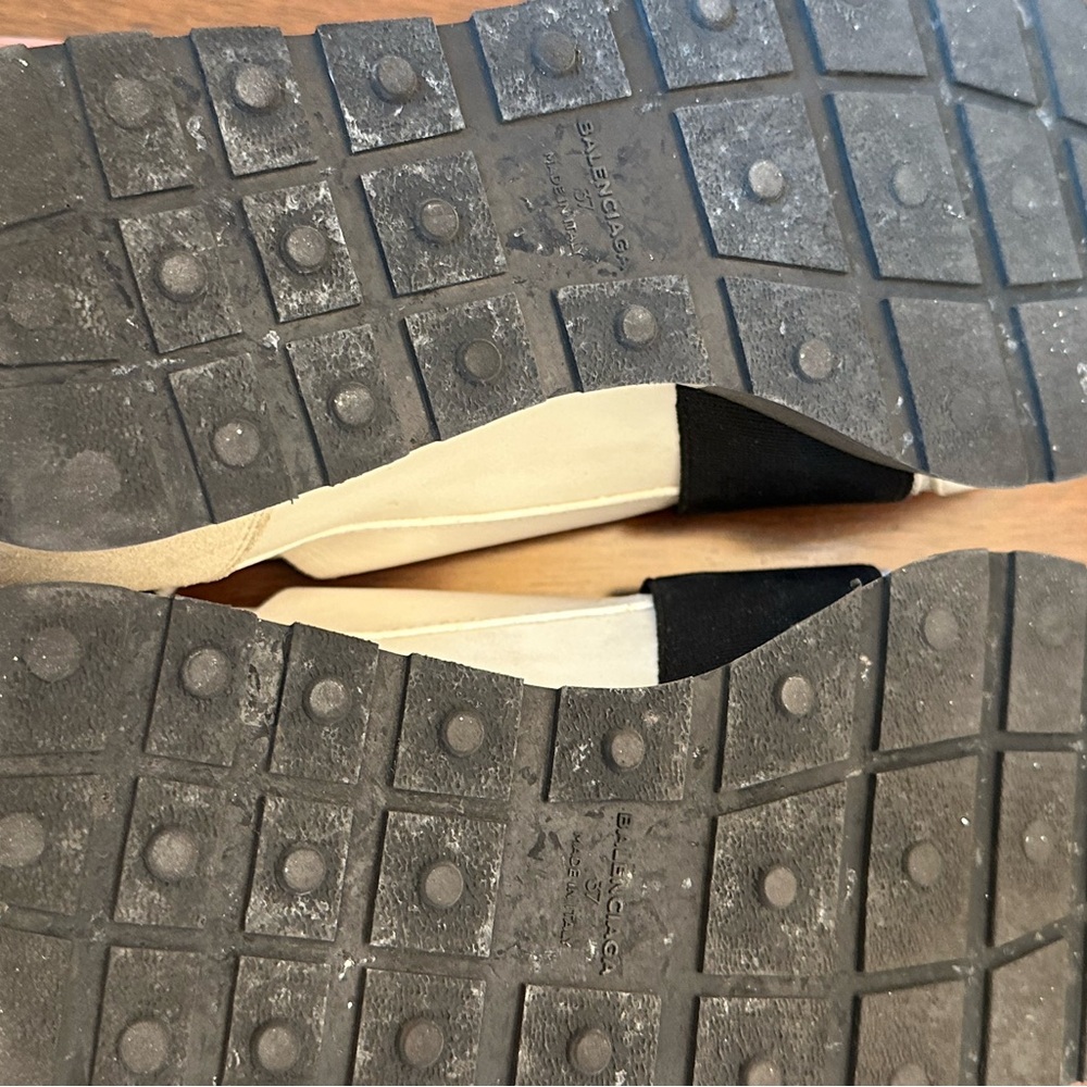 Balenciaga White Sneakers with Black Elastic Band | Designer Statement Shoes - Picture 6 of 7